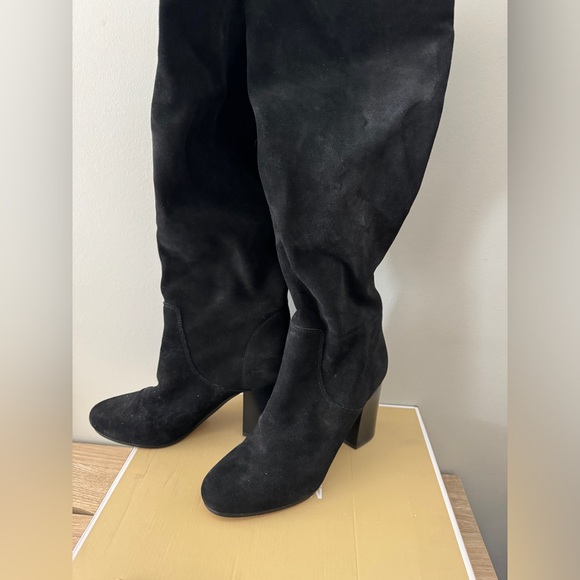 Michael Kors black suede Leigh boot - Picture 4 of 11